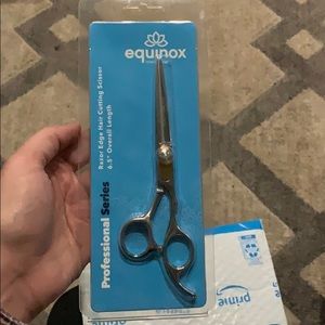 Equinox hair scissors